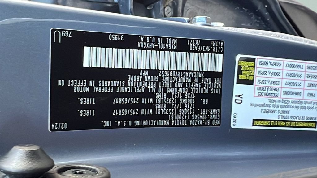 Certified Used 2024  Toyota LE image 24