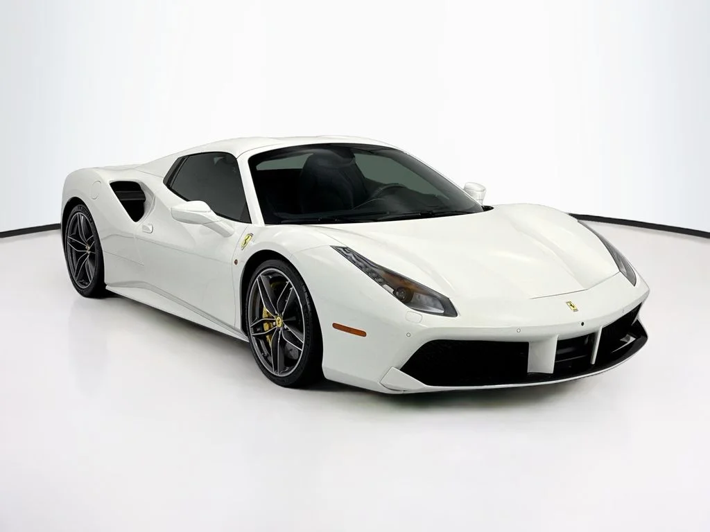 Used 2018 Bianco Avus Ferrari Base image 11