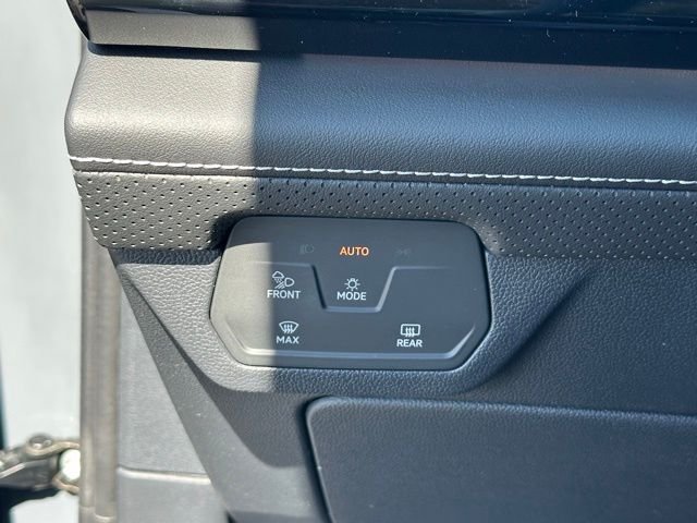 New 2026 Pure Gray Volkswagen 2.0T SEL Premium R-Line image 27