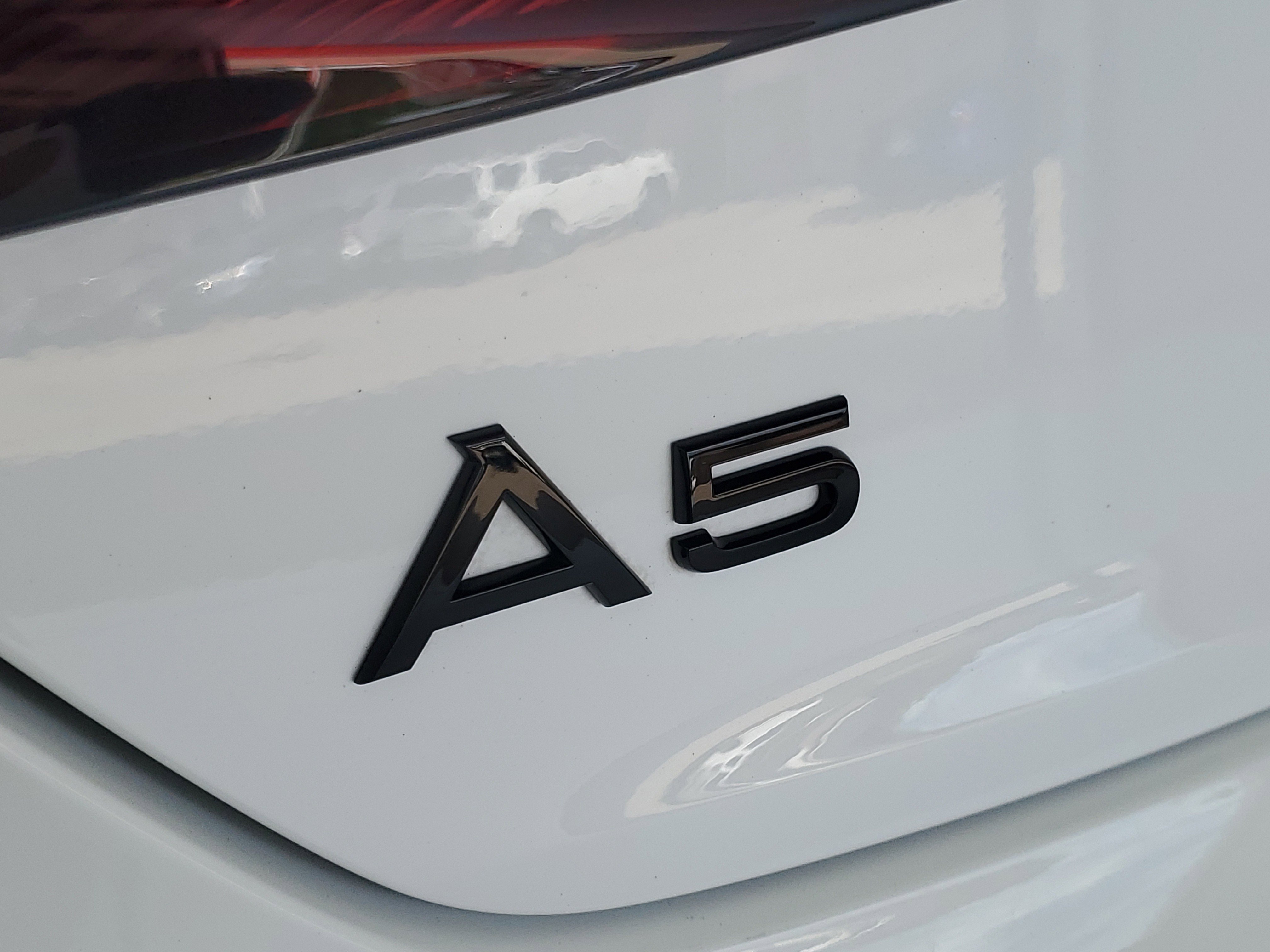 Used 2022 Ibis White Audi Premium Plus image 8