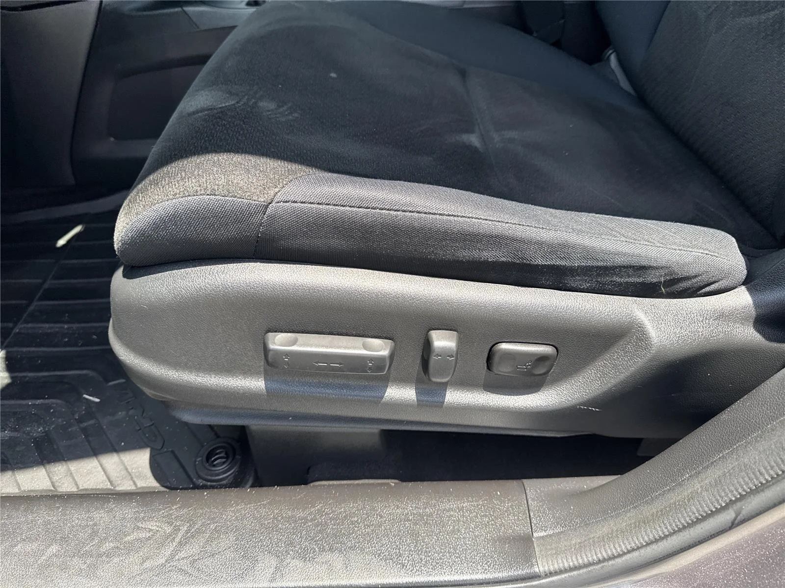 Used 2016 Urban Titanium Metallic Honda EX image 17