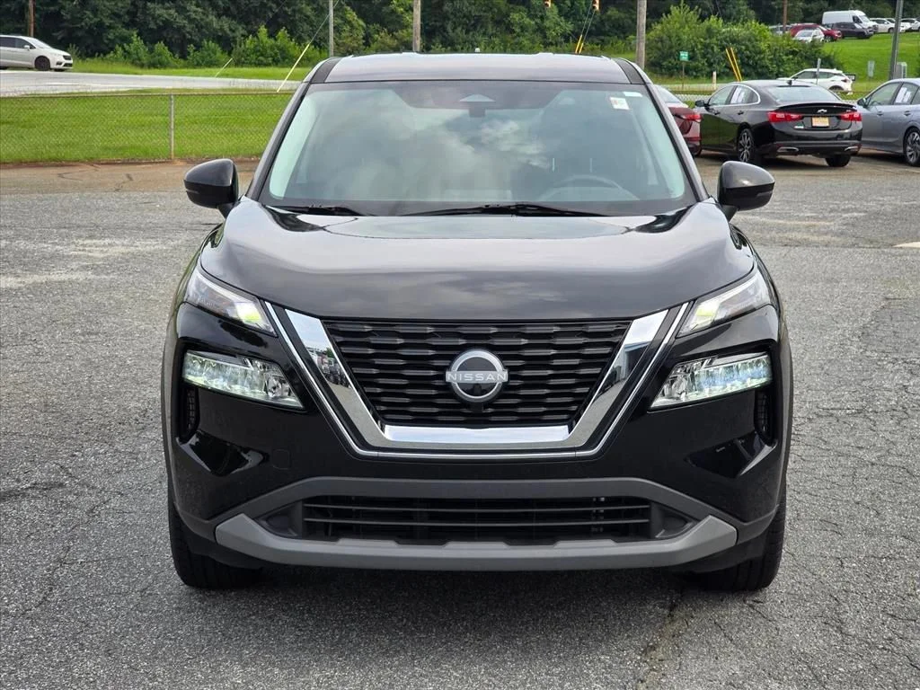 Used 2022 Black Nissan SV image 22