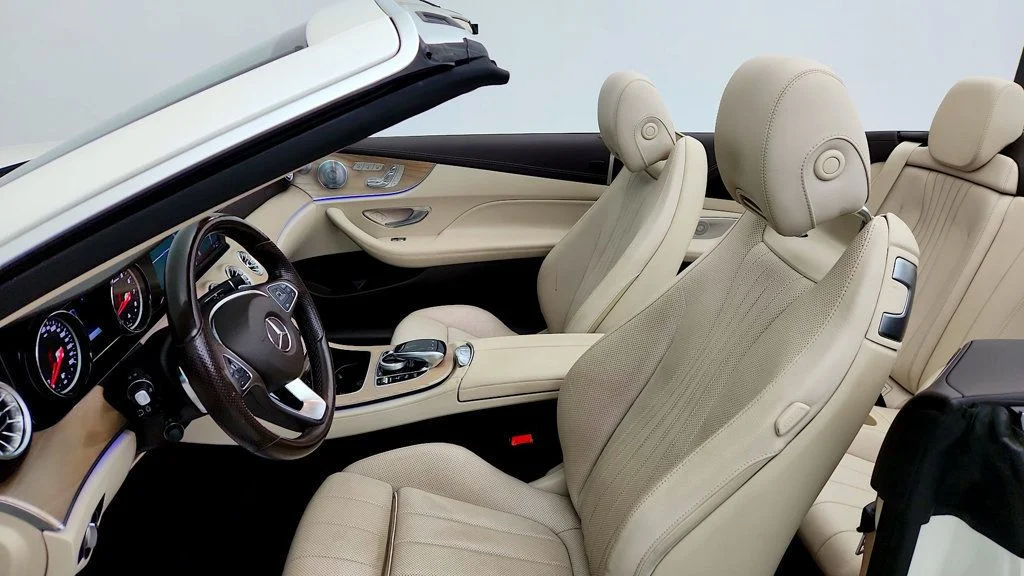Used 2018 designo Diamond White Mercedes-Benz E 400 RWD Cabriolet w/ AMG® Line, Premium Pkg & Massage Seats image 11