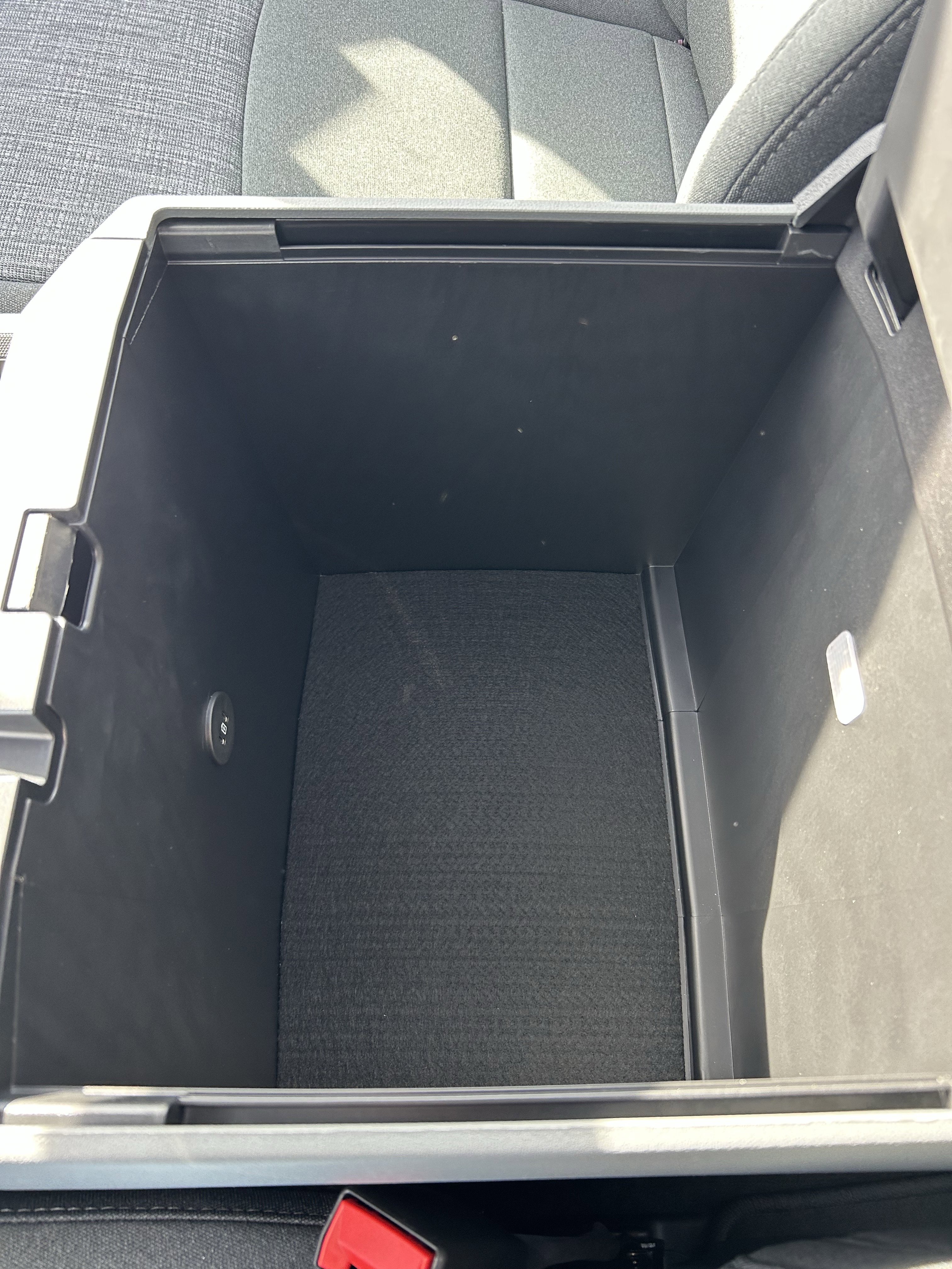 New 2026 AGATE BLACK Ford XLT image 24