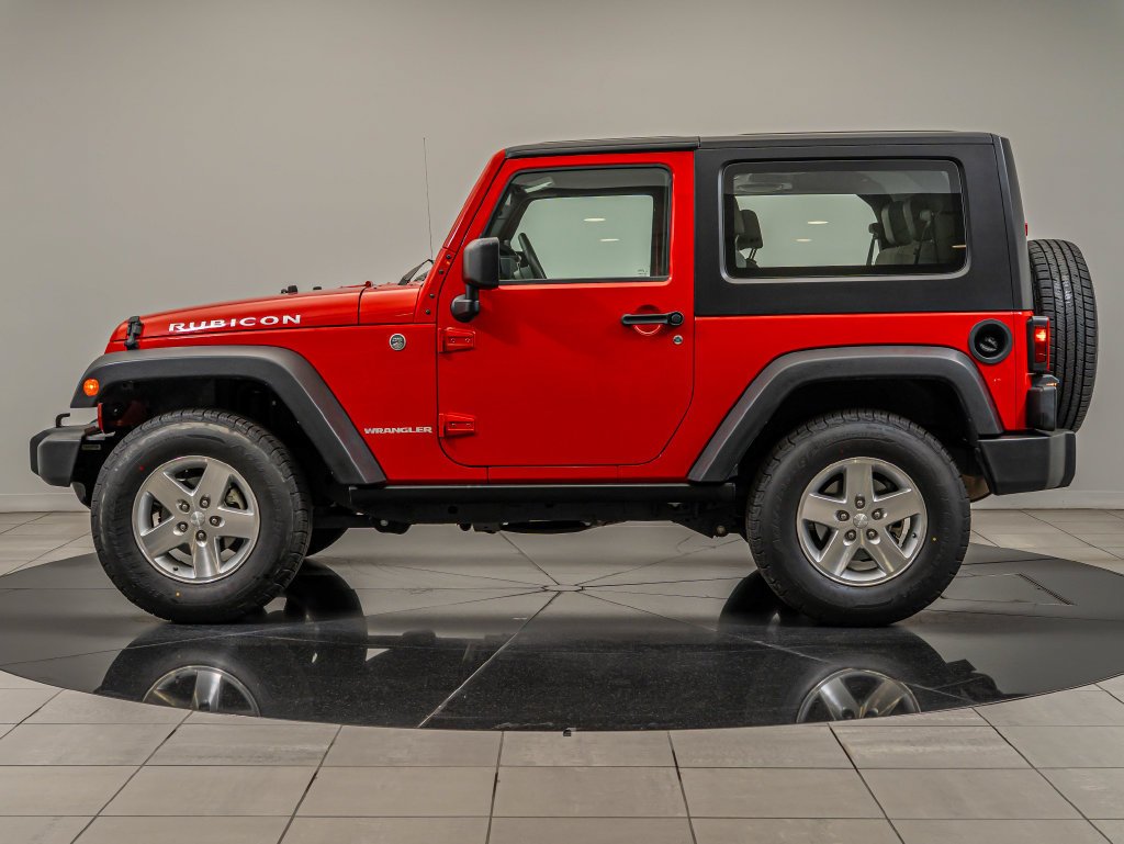 Used 2008 Flame Red Clearcoat Jeep Rubicon image 5