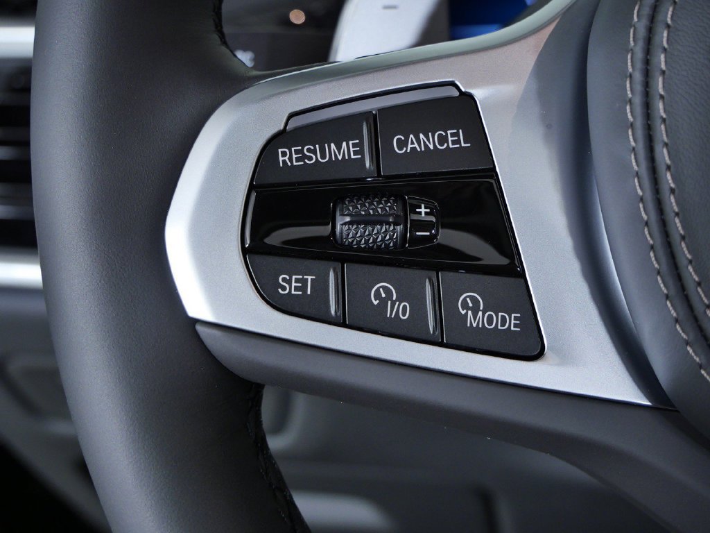 New 2026 Black Sapphire Metallic BMW xDrive50e image 40