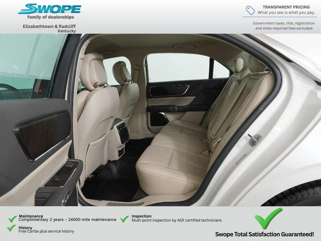 Used 2017 White Platinum Tri-Coat Lincoln Select image 11