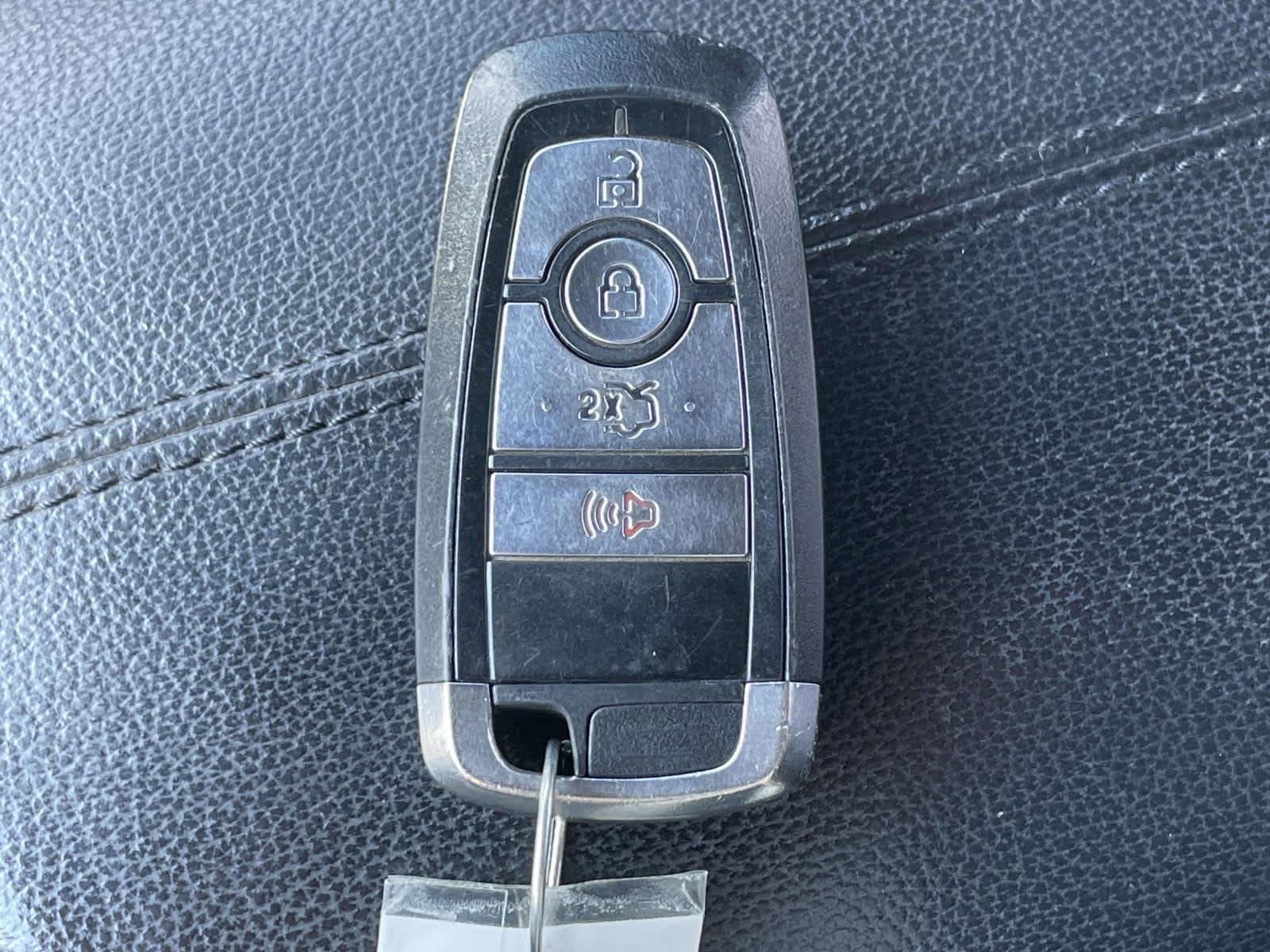Used 2018 Lightning Blue Metallic Ford GT Premium image 4