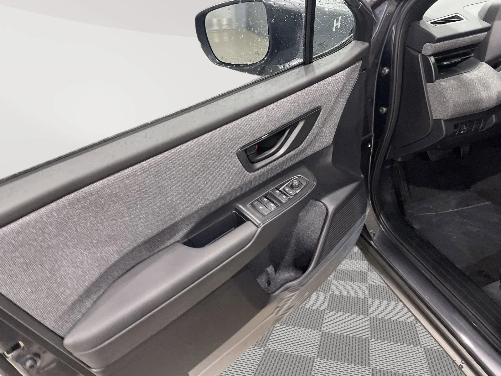New 2026 Magnetite Gray Metallic Subaru Premium image 9