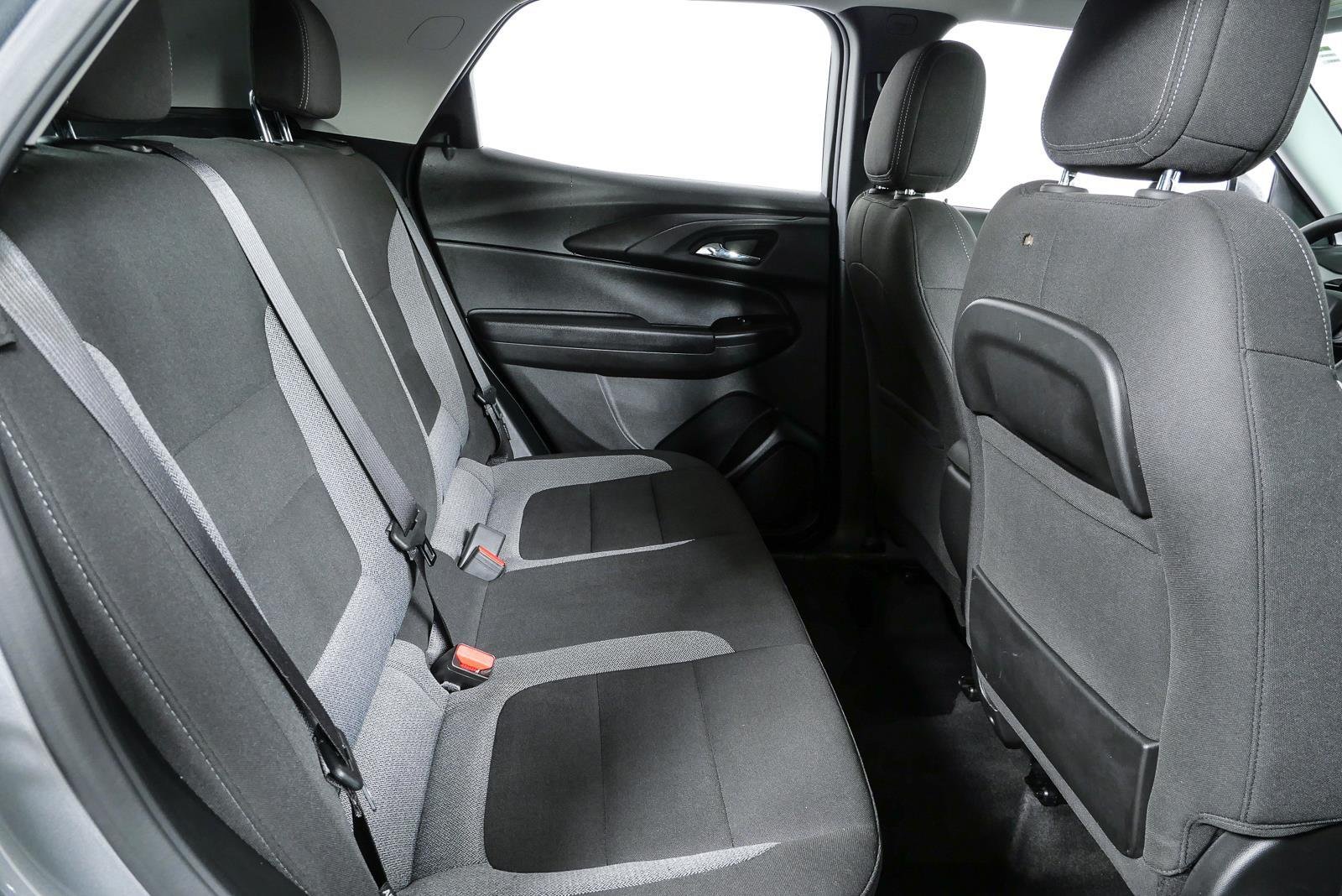 Used 2025 Sterling Gray Metallic Chevrolet LT image 19
