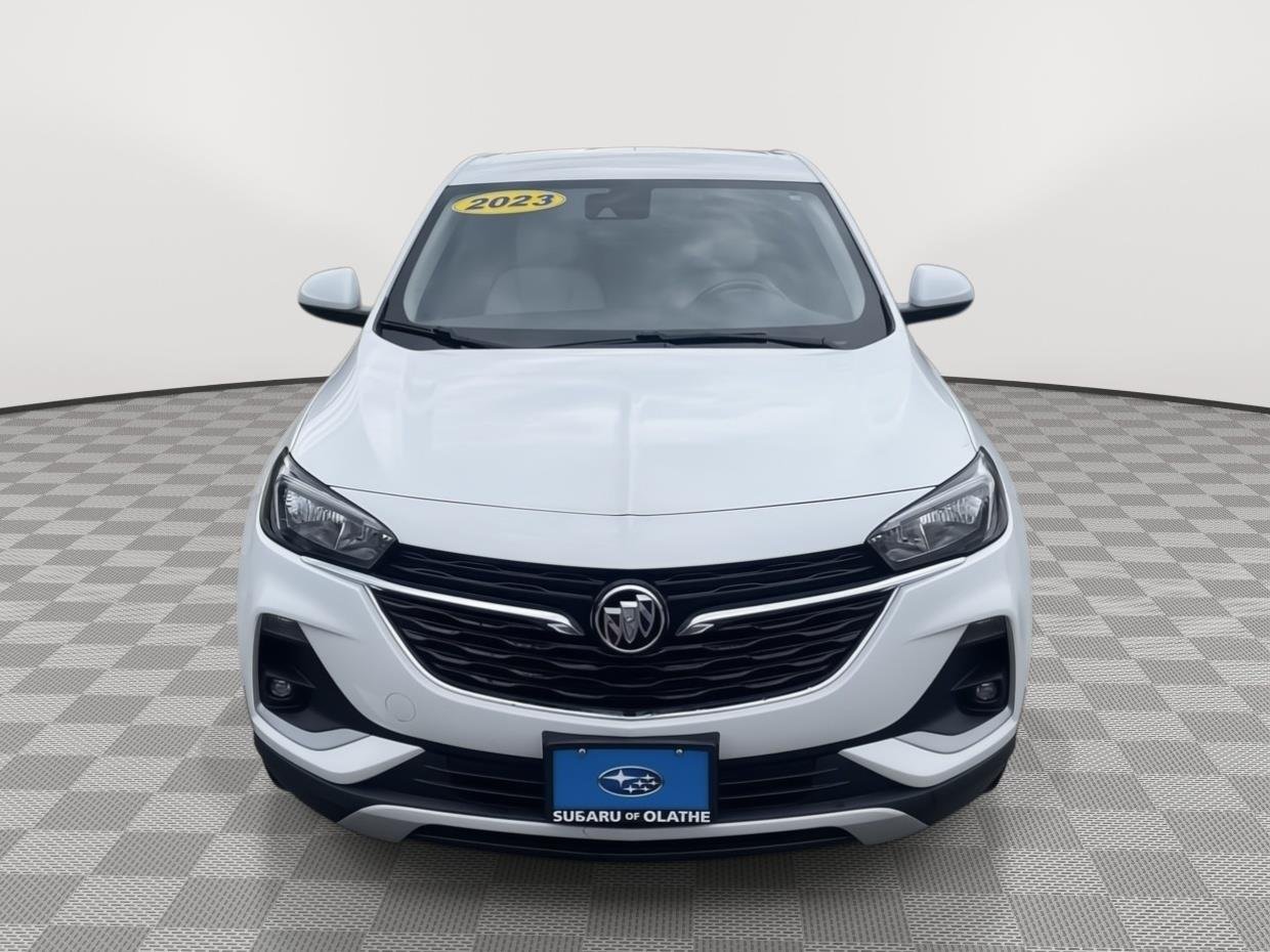 Used 2023 Summit White Buick Preferred image 9