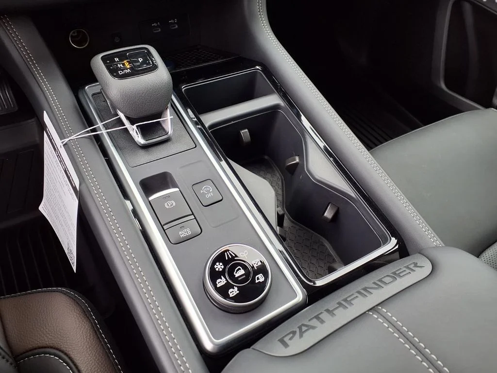 New 2026 Everest White Pearl TriCoat Nissan Platinum image 11