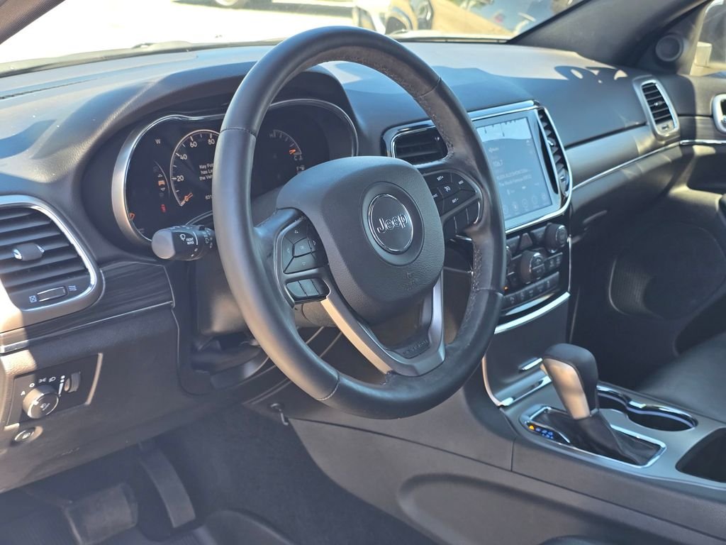 Certified Used 2020 White Jeep Limited image 12