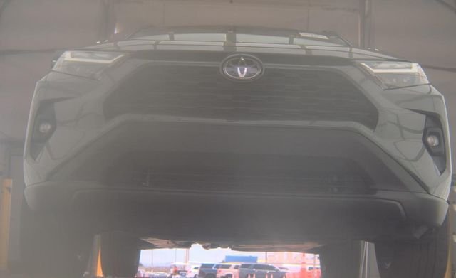 Used 2023 Gray Toyota XLE Premium image 4
