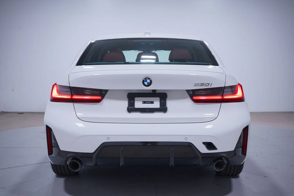 Used 2026 Alpine White BMW 330i image 5