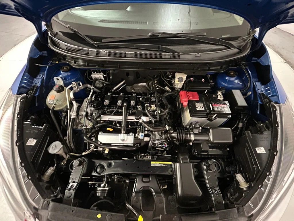 Used 2024 Blue Nissan S image 21