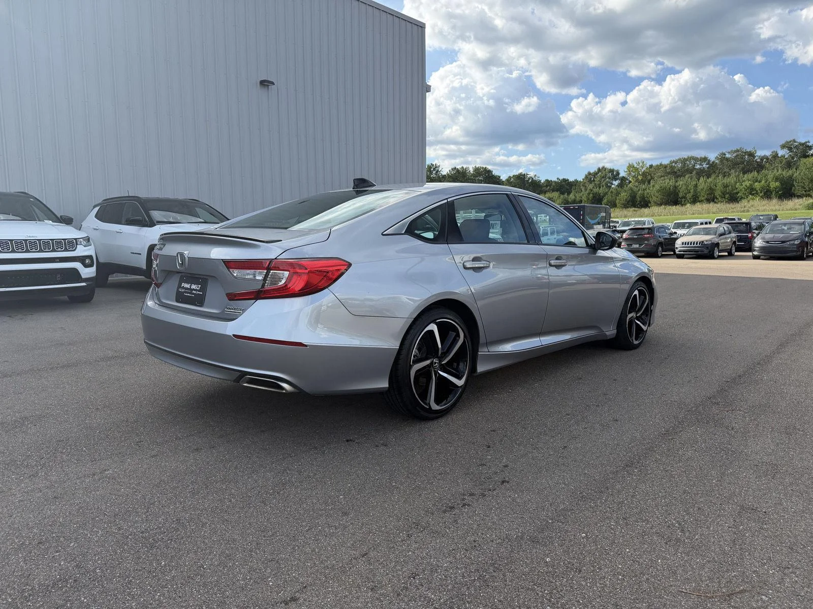Used 2022 Lunar Silver Metallic Honda Sport Special Edition image 6
