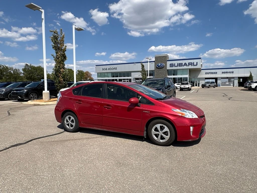 Used 2013 Red Toyota Three image 1