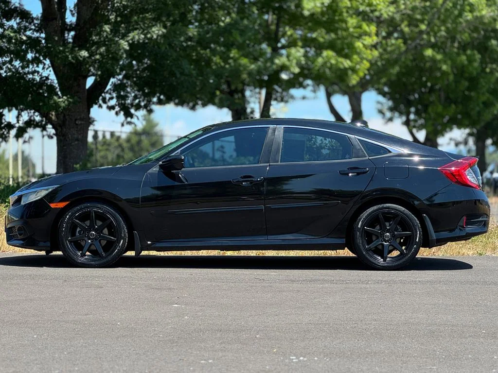 Used 2016 Black Honda EX-T image 4