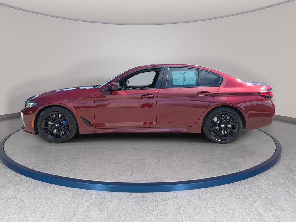 Used 2023 Red BMW 540i image 9