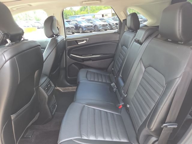 Used 2015 White Platinum Clearcoat Metallic Ford SEL image 34