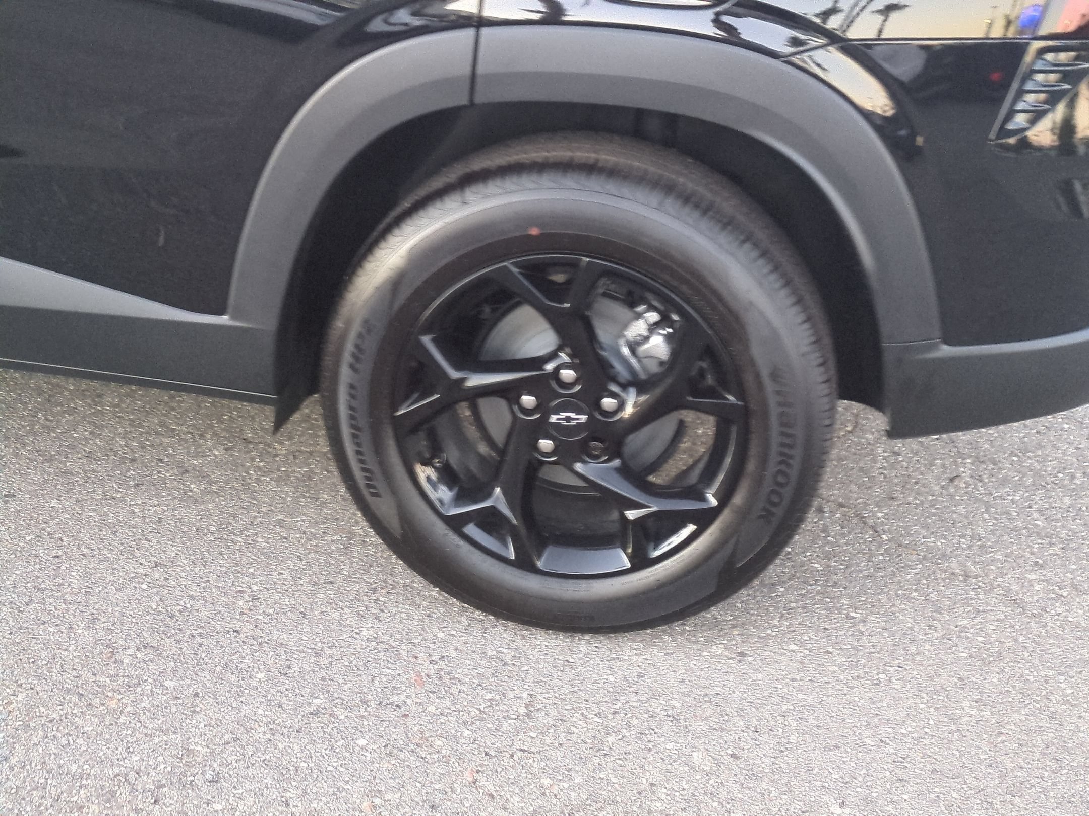 2026 Chevrolet Trax LT - Photo 9