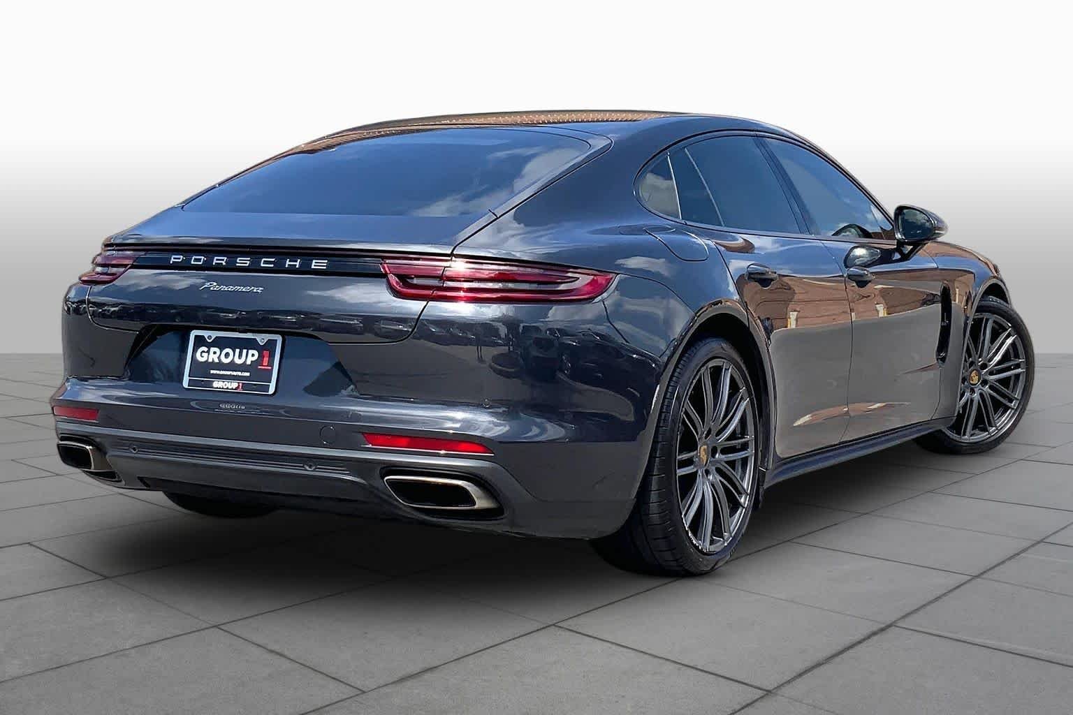 Used 2019 Black Porsche  image 12