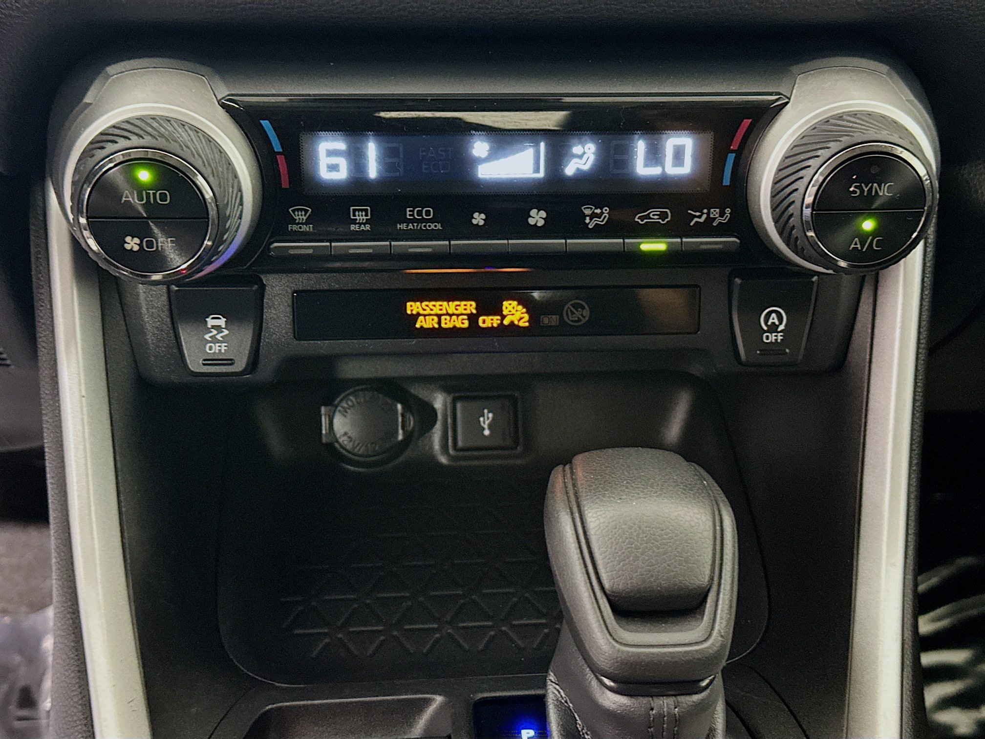 Used 2020 Silver Sky Metallic Toyota XLE image 23