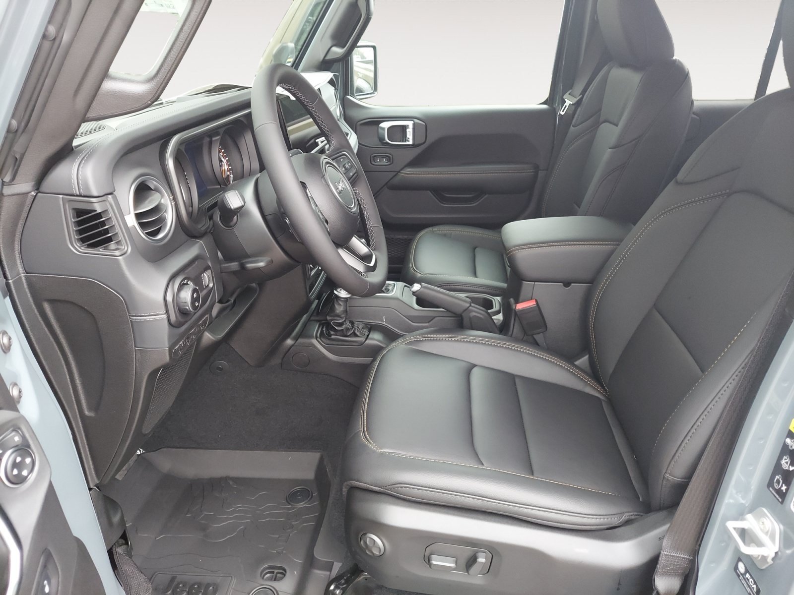 New 2026 Anvil Clearcoat Jeep Sahara image 22