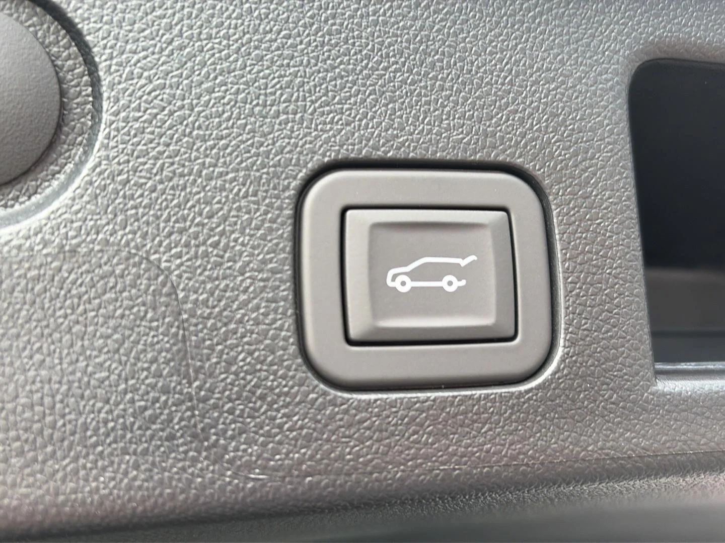 2027 Chevrolet Equinox RS - Photo 15
