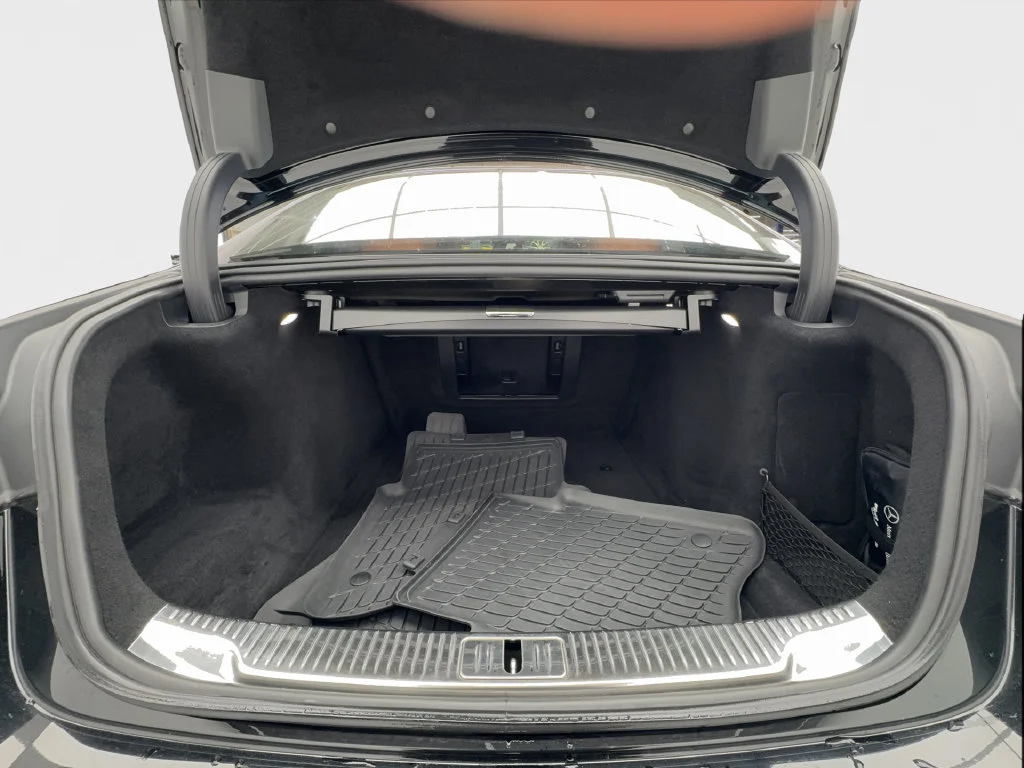 Used 2023 Black Mercedes-Benz S 580 image 20