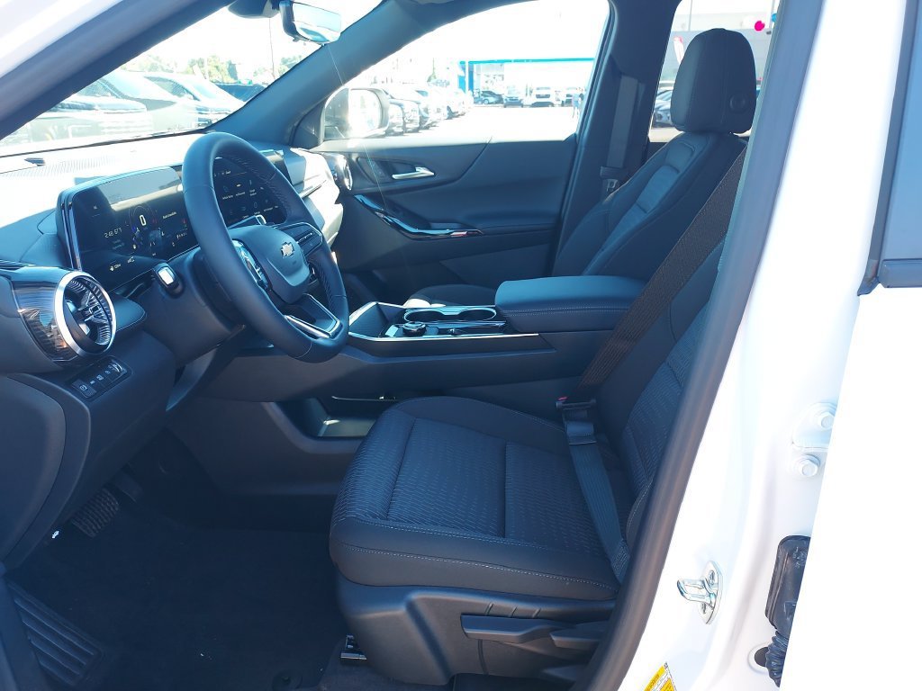 2027 Chevrolet Equinox LT - Photo 13