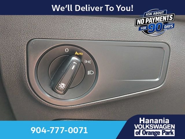 Used 2023 Silver Volkswagen 2.0T S image 28