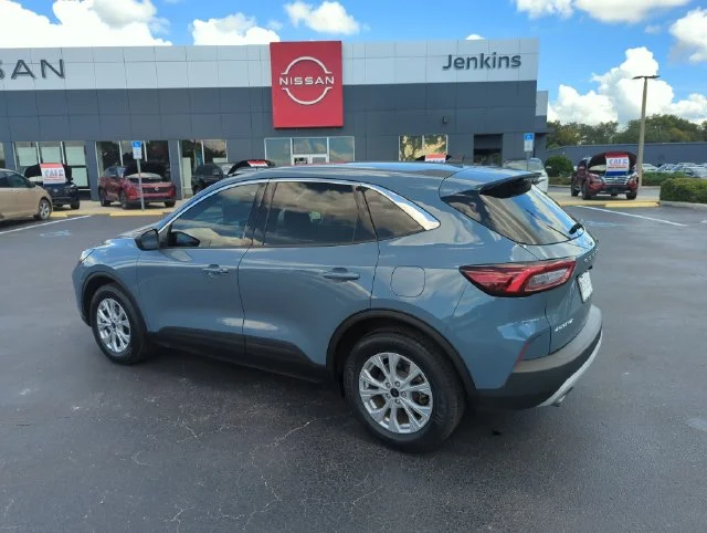 Used 2024 Blue Ford Active image 9
