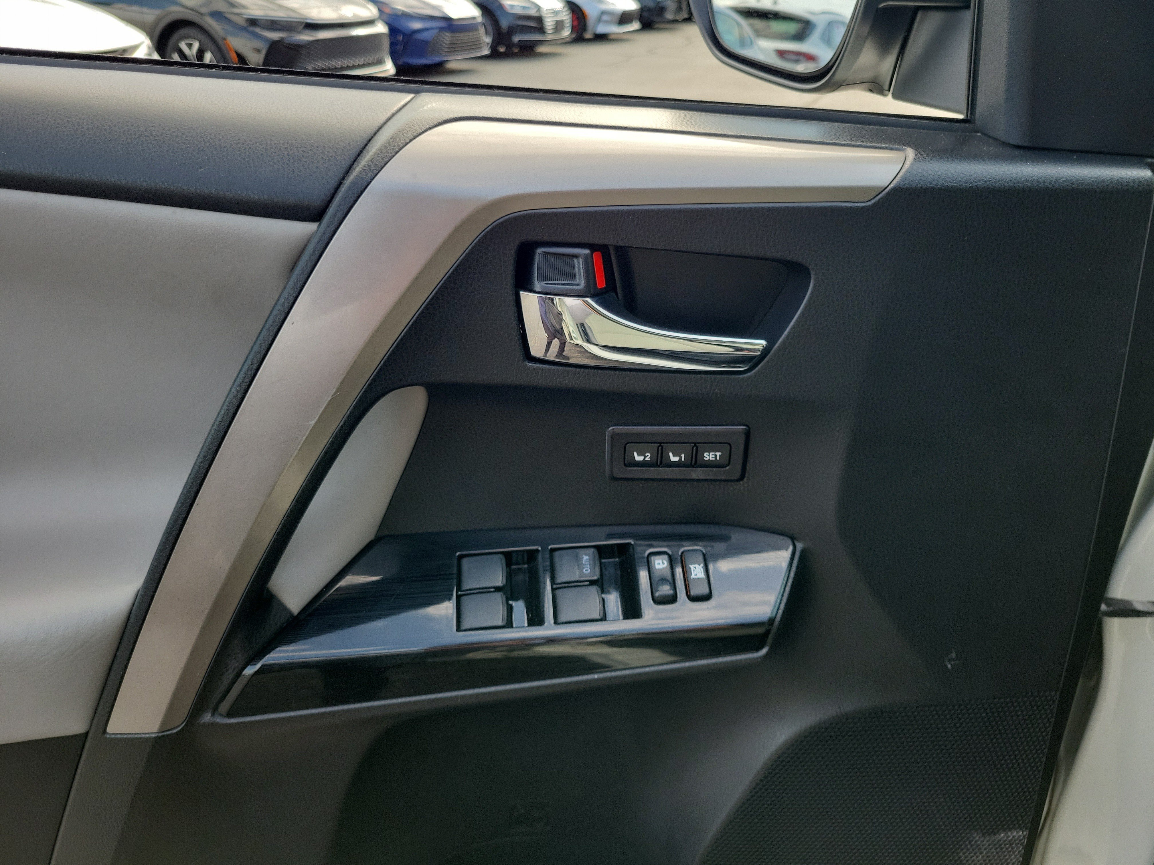 Used 2018 Blizzard Pearl Toyota Hybrid Limited image 17