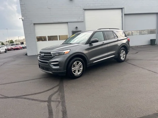 Used 2023 Gray Ford XLT image 17