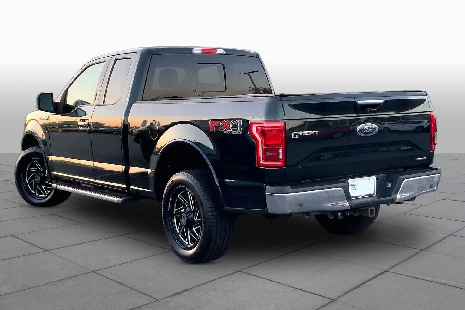 Used 2016 Green Gem Metallic Ford Lariat image 10