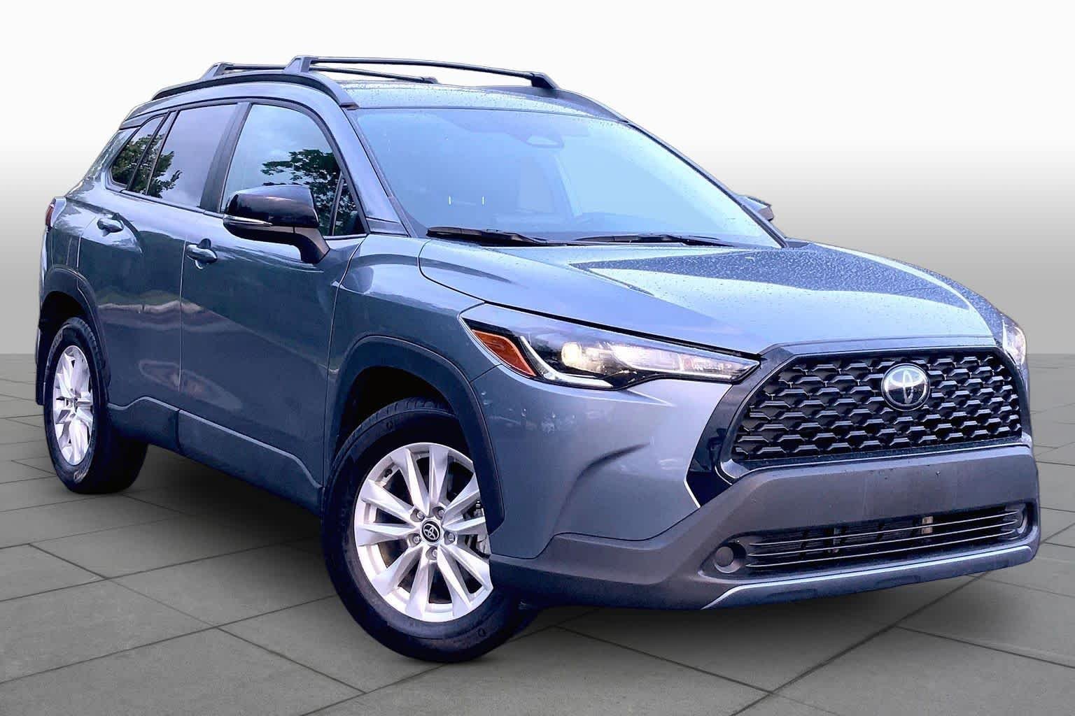 Used 2025 Celestite Toyota LE image 3