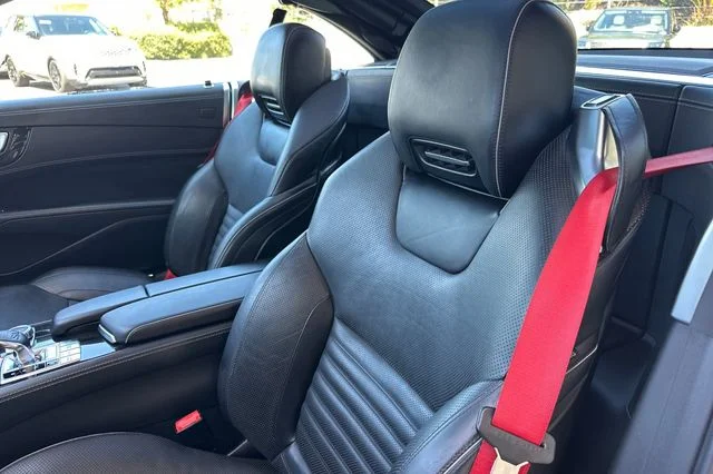 Used 2019  Mercedes-Benz SL 550 image 12
