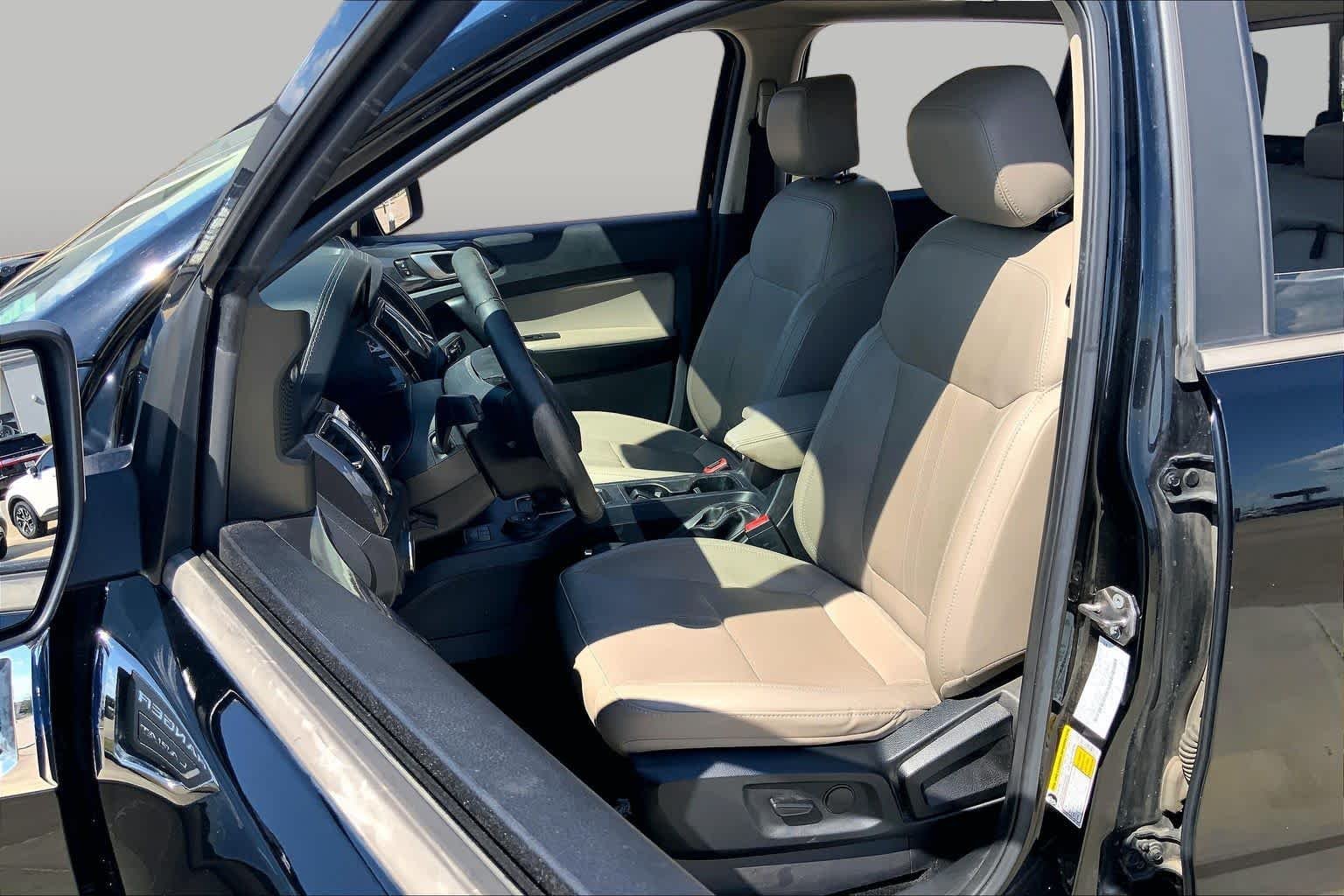 Certified Used 2020 Shadow Black Ford LARIAT image 8