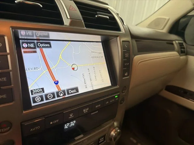 Used 2015 Starfire Pearl Lexus 460 Luxury image 34