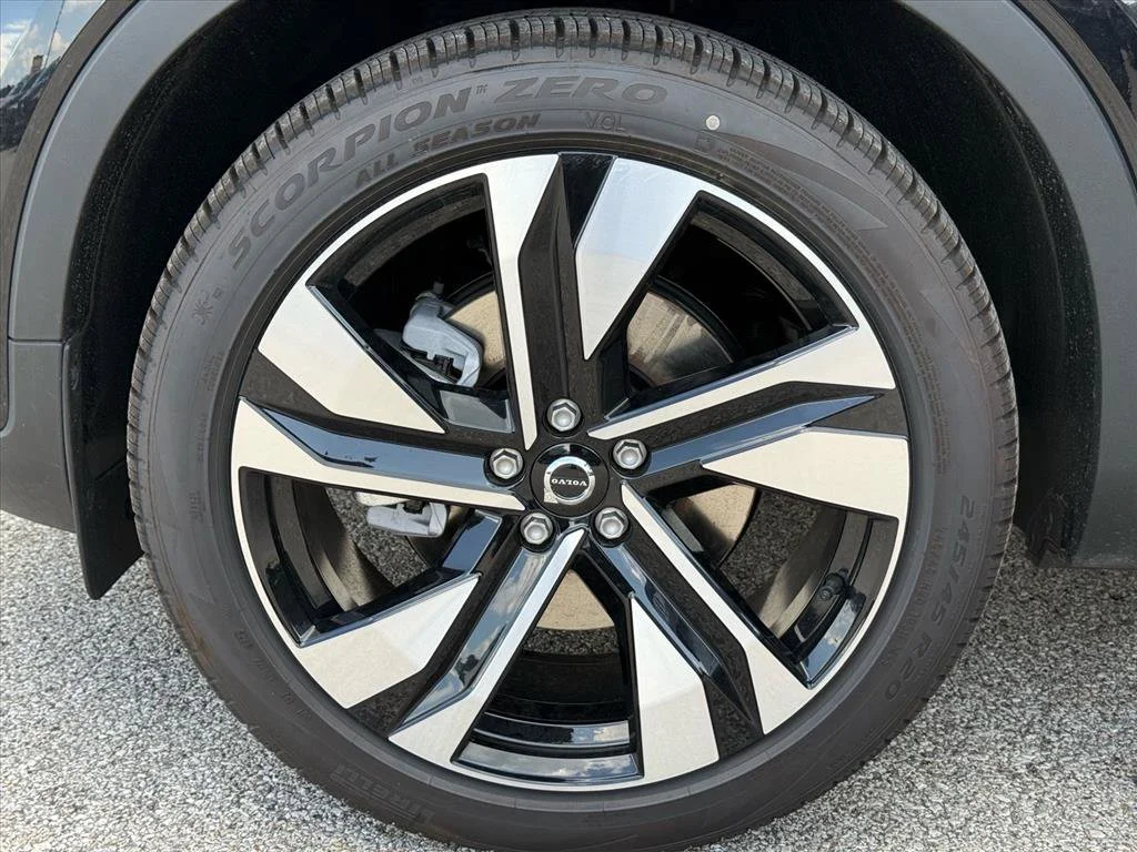 New 2026 Onyx Black Volvo Ultra image 23