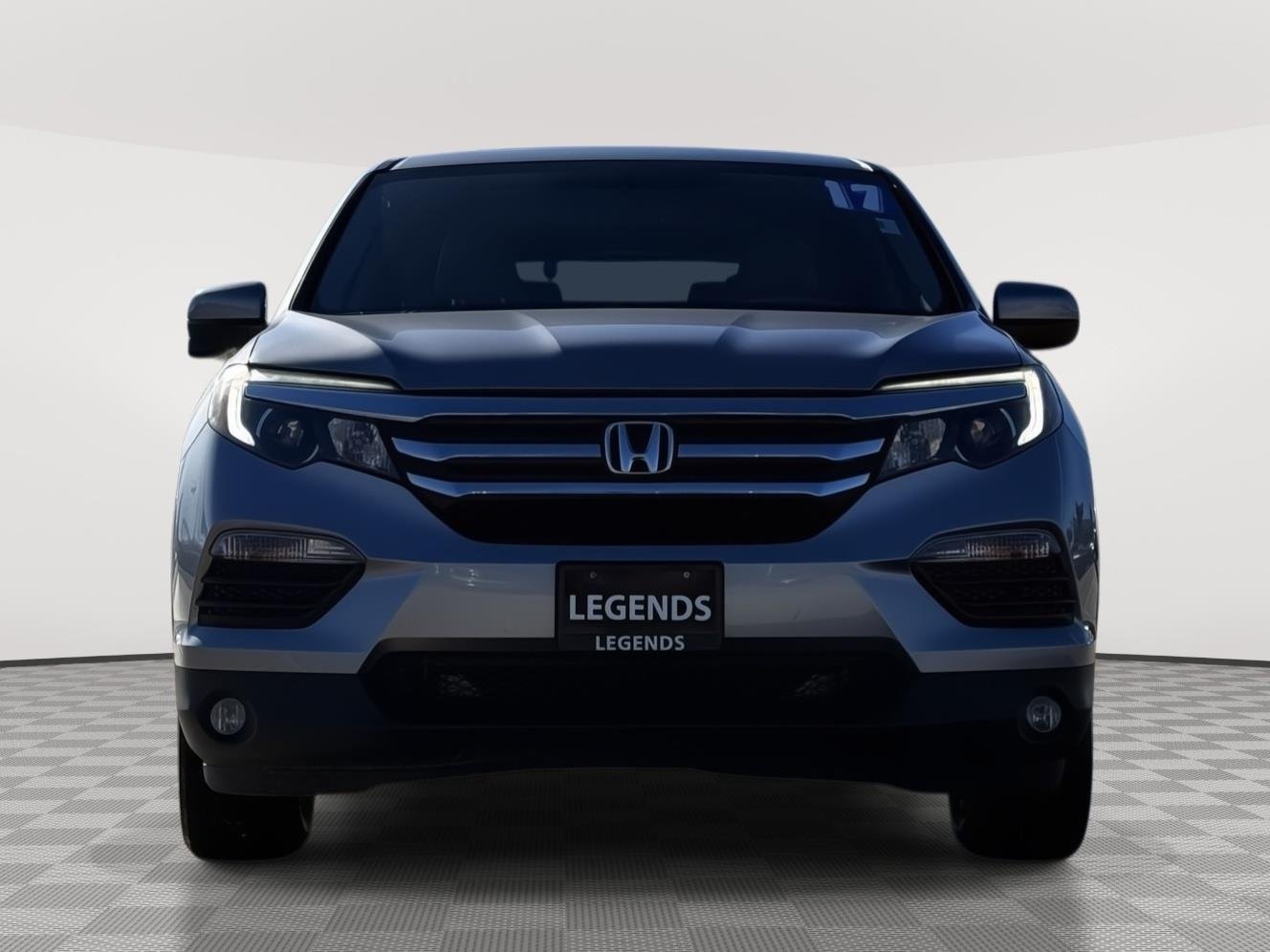 Used 2017 Honda Pilot EX-L with VIN 5FNYF6H58HB023303 for sale in Kansas City
