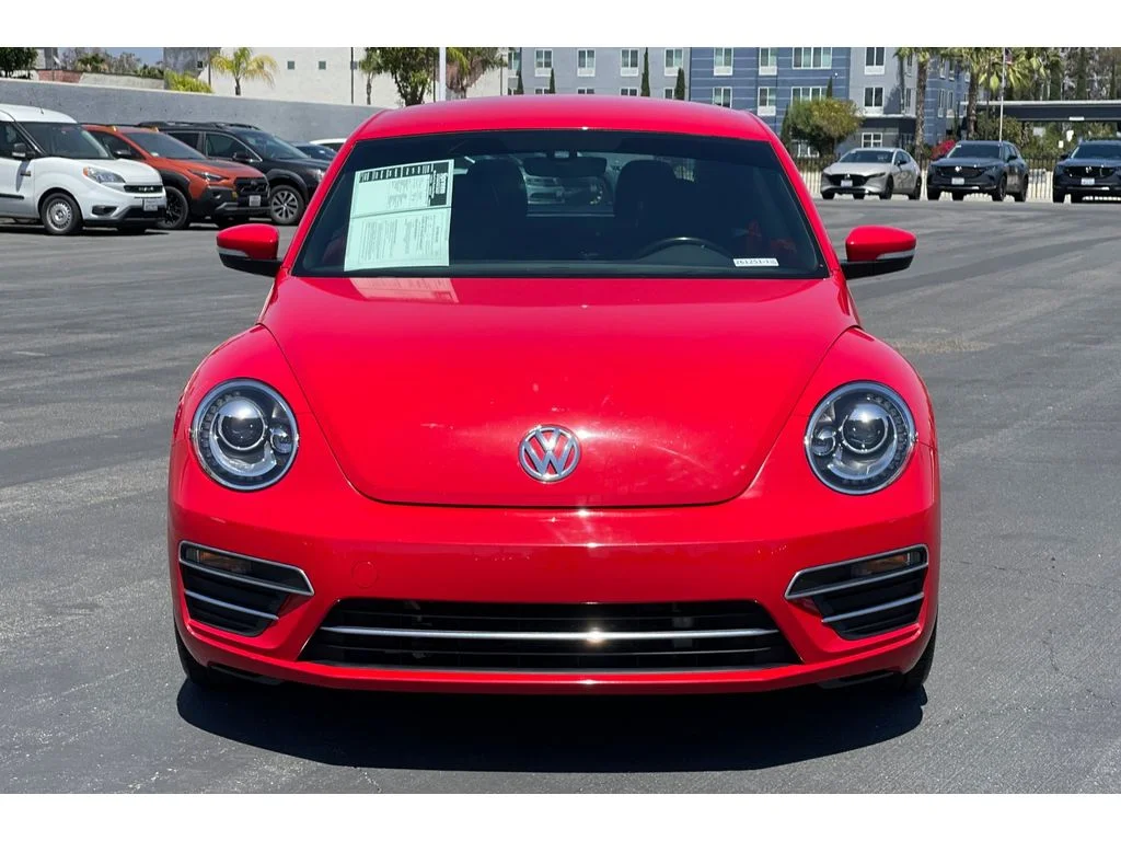 Used 2017 Tornado Red Volkswagen 1.8T SE image 9