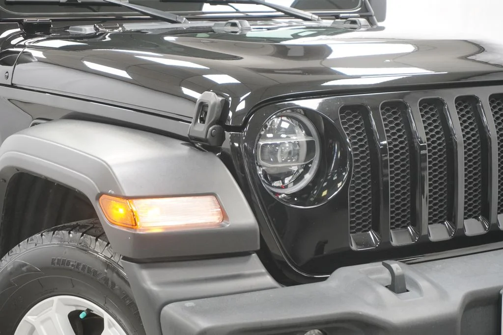 Used 2021 Black Jeep Unlimited Sport S image 6