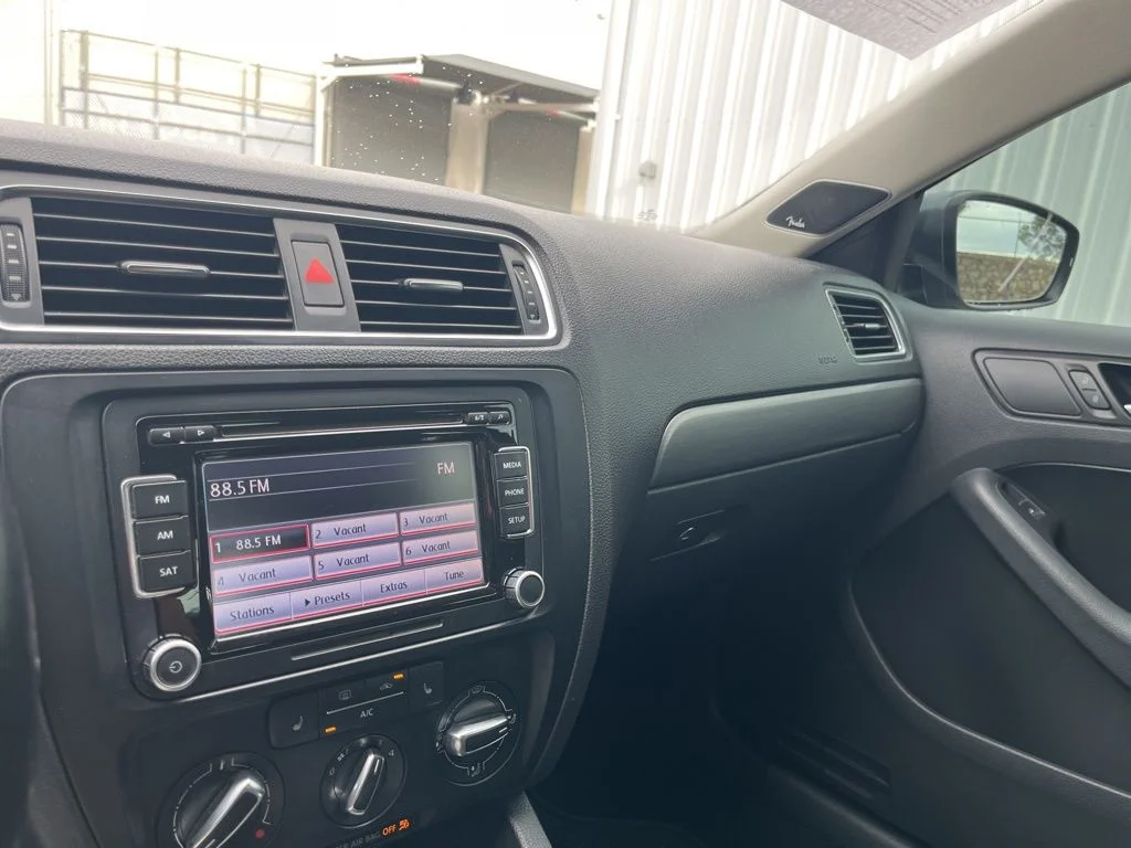 Used 2013 Gray Volkswagen TDI image 13