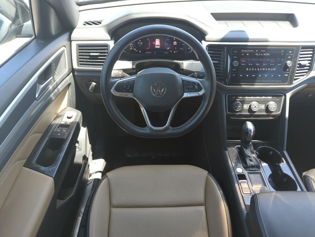 Used 2021 Black Volkswagen 3.6L V6 SEL image 14