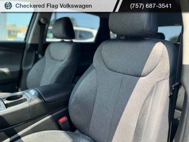 Used 2023 Portofino Gray Hyundai SE image 20