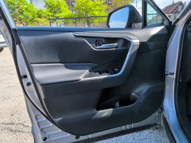 Used 2025 Silver Toyota XLE image 11