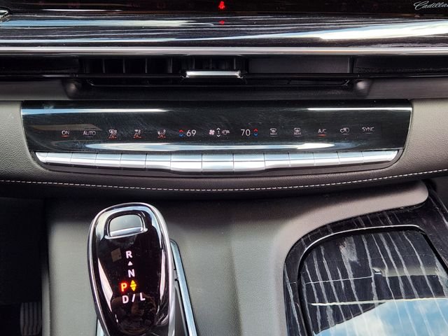 Used 2021 Black Cadillac Sport image 18